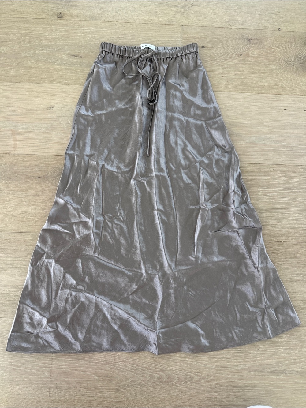 Aritzia Babaton satin draw stick midi skirt